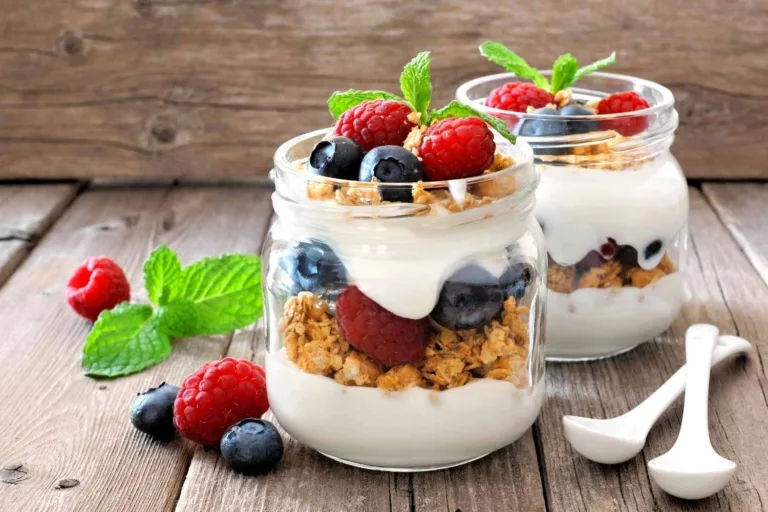 greek yogurt snack dessert